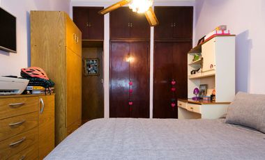 VENTA PH MULTIFAMILIAR EN LA BOCA