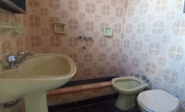 VENTA PH MULTIFAMILIAR EN LA BOCA