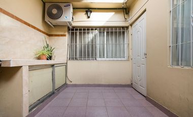 VENTA PH MULTIFAMILIAR EN LA BOCA