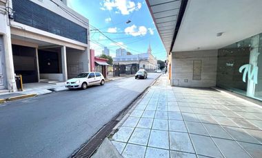 VENTA COCHERA CENTRICA  -EDIFICIO SANCOR-U73