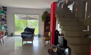 VENTA DE CASA VISTA RIO - COSTANERA BAIGORRIA