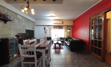 CASA 6 AMBIENTES EN VENTA LANUS 2 UNIDADES BLOCK