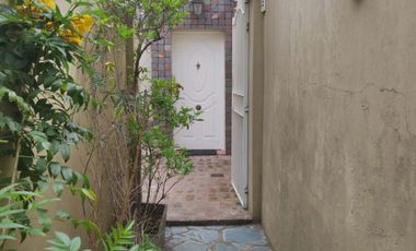 CASA 6 AMBIENTES EN VENTA LANUS 2 UNIDADES BLOCK