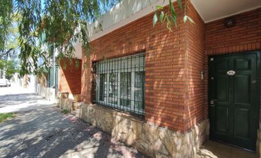CASA 6 AMBIENTES EN VENTA LANUS 2 UNIDADES BLOCK