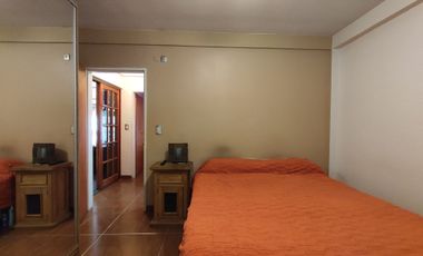 CASA 6 AMBIENTES EN VENTA LANUS 2 UNIDADES BLOCK