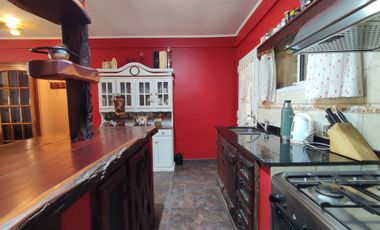 CASA 6 AMBIENTES EN VENTA LANUS 2 UNIDADES BLOCK