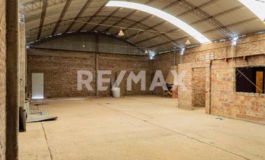 Venta de Galpón 240 M2 Plottier
