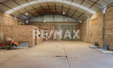Venta de Galpón 240 M2 Plottier