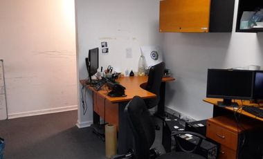 Av. Del Valle Sur/Santa Clara - Oficina - Arriendo