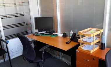 Av. Del Valle Sur/Santa Clara - Oficina - Arriendo