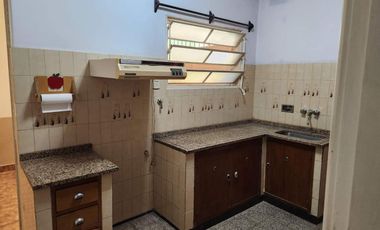VENTA Casa Amplia con excelentes terminaciones