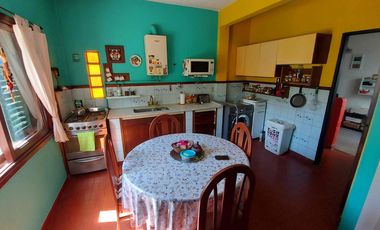 CASAS EN VENTA BERAZATEGUI 3 HAB PILETA LOTE600M2