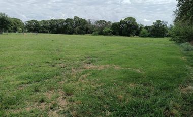 TERRENO EN VENTA EN - VILLADA SANTA FE - 300 M2