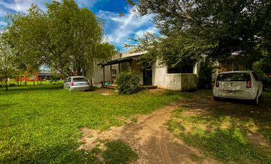 VENTA CHALET 6 AMBIENTES LOTE 750 MS SANTA CLARA
