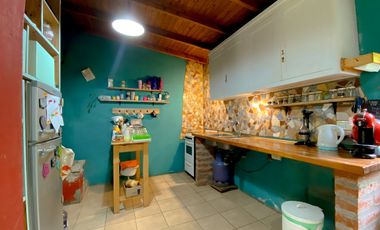 VENTA CHALET 6 AMBIENTES LOTE 750 MS SANTA CLARA