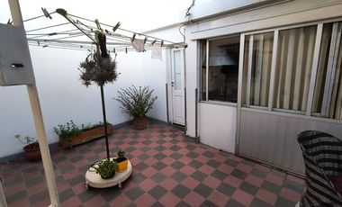 VENTA CASA 3 AMBIENTES CON QUINCHO Y COCHERA
