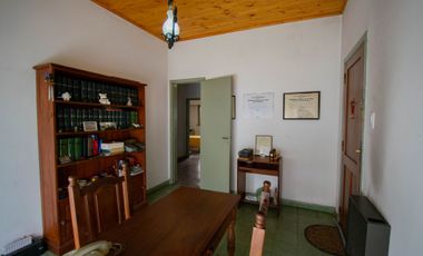 CASAS EN VENTA BERISSO 3 DORM., QUINCHO Y PATIO
