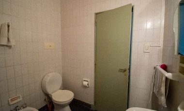 CASAS EN VENTA BERISSO 3 DORM., QUINCHO Y PATIO