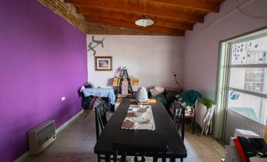 CASAS EN VENTA BERISSO 3 DORM., QUINCHO Y PATIO