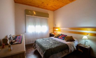 CASAS EN VENTA BERISSO 3 DORM., QUINCHO Y PATIO