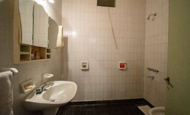 CASAS EN VENTA BERISSO 3 DORM., QUINCHO Y PATIO