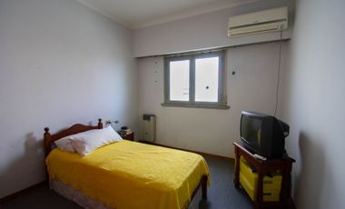 CASAS EN VENTA BERISSO 3 DORM., QUINCHO Y PATIO