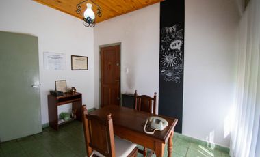CASAS EN VENTA BERISSO 3 DORM., QUINCHO Y PATIO