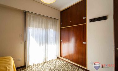 DEPTO  VENTA 5 AMB VISTA LATERAL AL MAR COCHERA