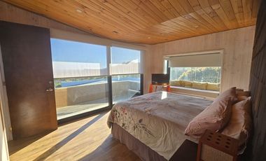 Casa en Venta en Condominio Rocas del Mar. Los Molles