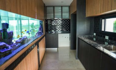 CASA EN VENTA A LA LAGUNA EN SAN SEBASTIAN