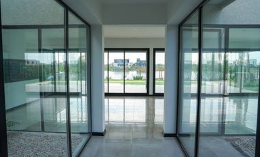 CASA EN VENTA A LA LAGUNA EN SAN SEBASTIAN