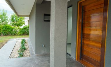 CASA EN VENTA A LA LAGUNA EN SAN SEBASTIAN