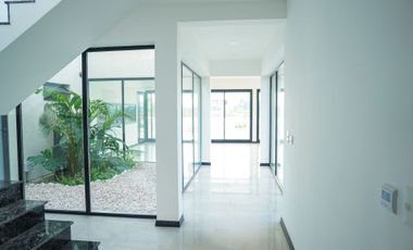 CASA EN VENTA A LA LAGUNA EN SAN SEBASTIAN