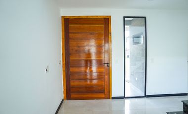 CASA EN VENTA A LA LAGUNA EN SAN SEBASTIAN