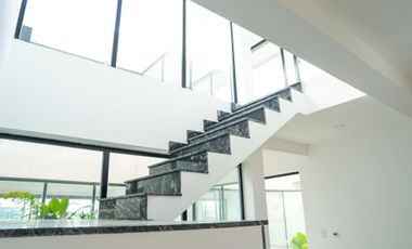 CASA EN VENTA A LA LAGUNA EN SAN SEBASTIAN