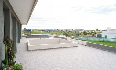 CASA EN VENTA A LA LAGUNA EN SAN SEBASTIAN