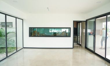 CASA EN VENTA A LA LAGUNA EN SAN SEBASTIAN