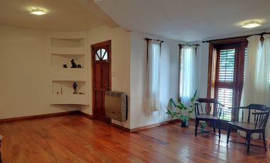 CASA A LA VENTA EN TOLOSA LA PLATA 4 DORMITORIOS