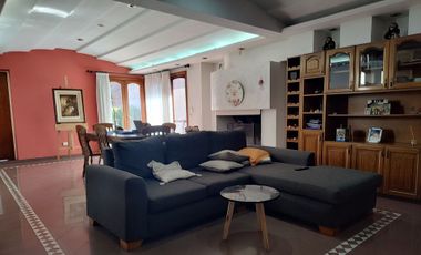CASA A LA VENTA EN TOLOSA LA PLATA 4 DORMITORIOS