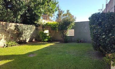 CASA A LA VENTA EN TOLOSA LA PLATA 4 DORMITORIOS