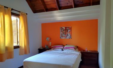 CASA A LA VENTA EN TOLOSA LA PLATA 4 DORMITORIOS