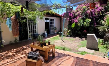 CASA 3 AMB.C/FONDO PARRILLA Y COCHERA