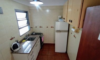 VENTA 3 AMB REMEDIOS DE ESCALADA CENTRO