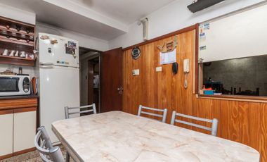 Dúplex tipo casa con entrada/inde. patio/cochera