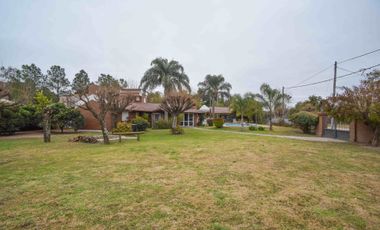 Casa Quinta de 3 dorm 3 baños a 100m de Ruta 1