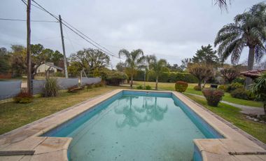 Casa Quinta de 3 dorm 3 baños a 100m de Ruta 1