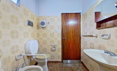 VENTA APTO CREDITO FCIO VARELA CENTRO CON PILETA