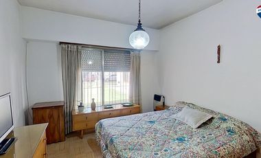 VENTA APTO CREDITO FCIO VARELA CENTRO CON PILETA