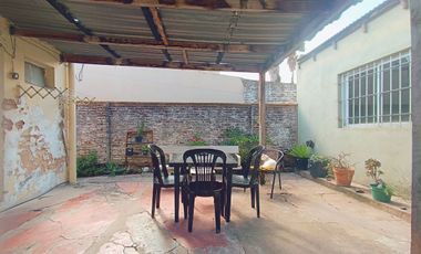 CASA 2 DORMITORIOS VENTA TOLOSA