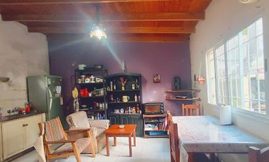 CASA 2 DORMITORIOS VENTA TOLOSA